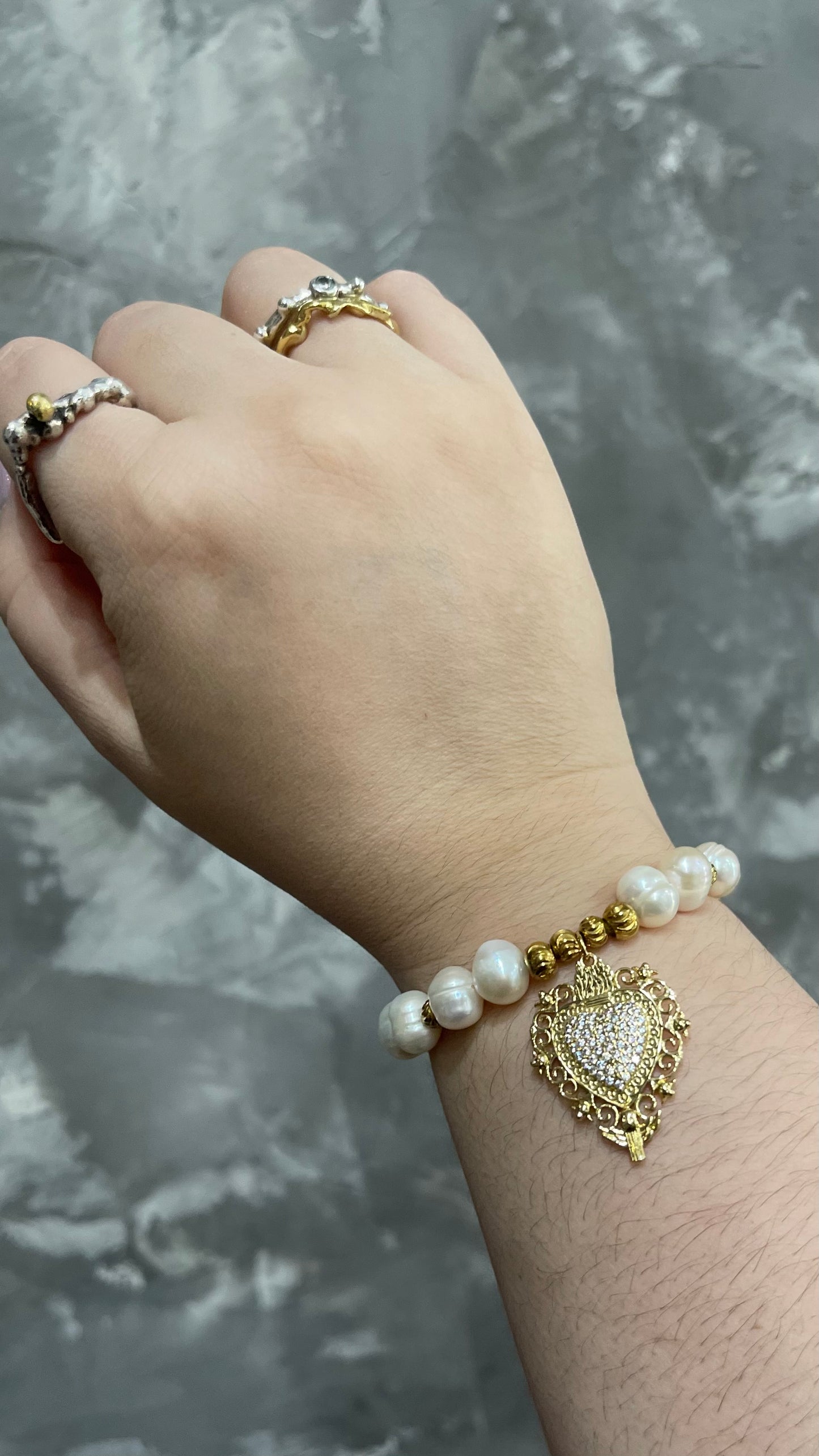 Pearls Bracelets (FÉ)