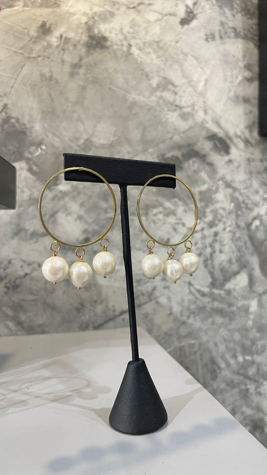 Dancing Pearls