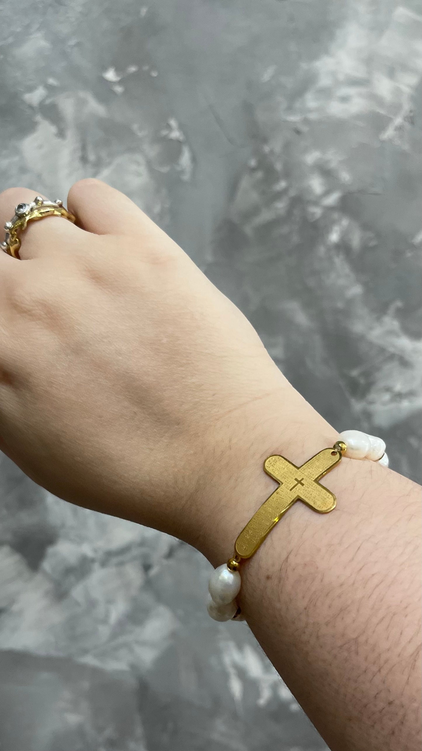 Pearls Bracelets (FÉ)