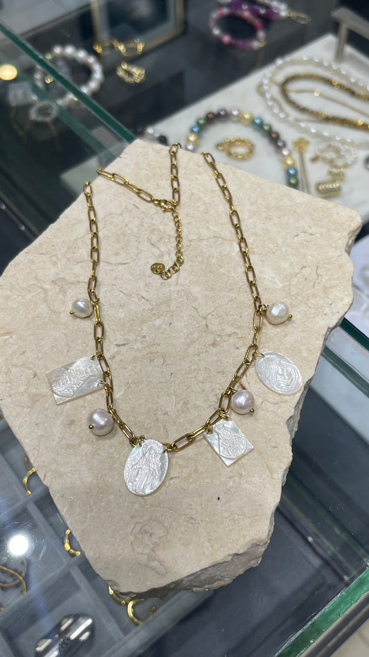 Medallas necklace