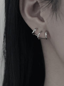 Lineal triple single earring (Individual)